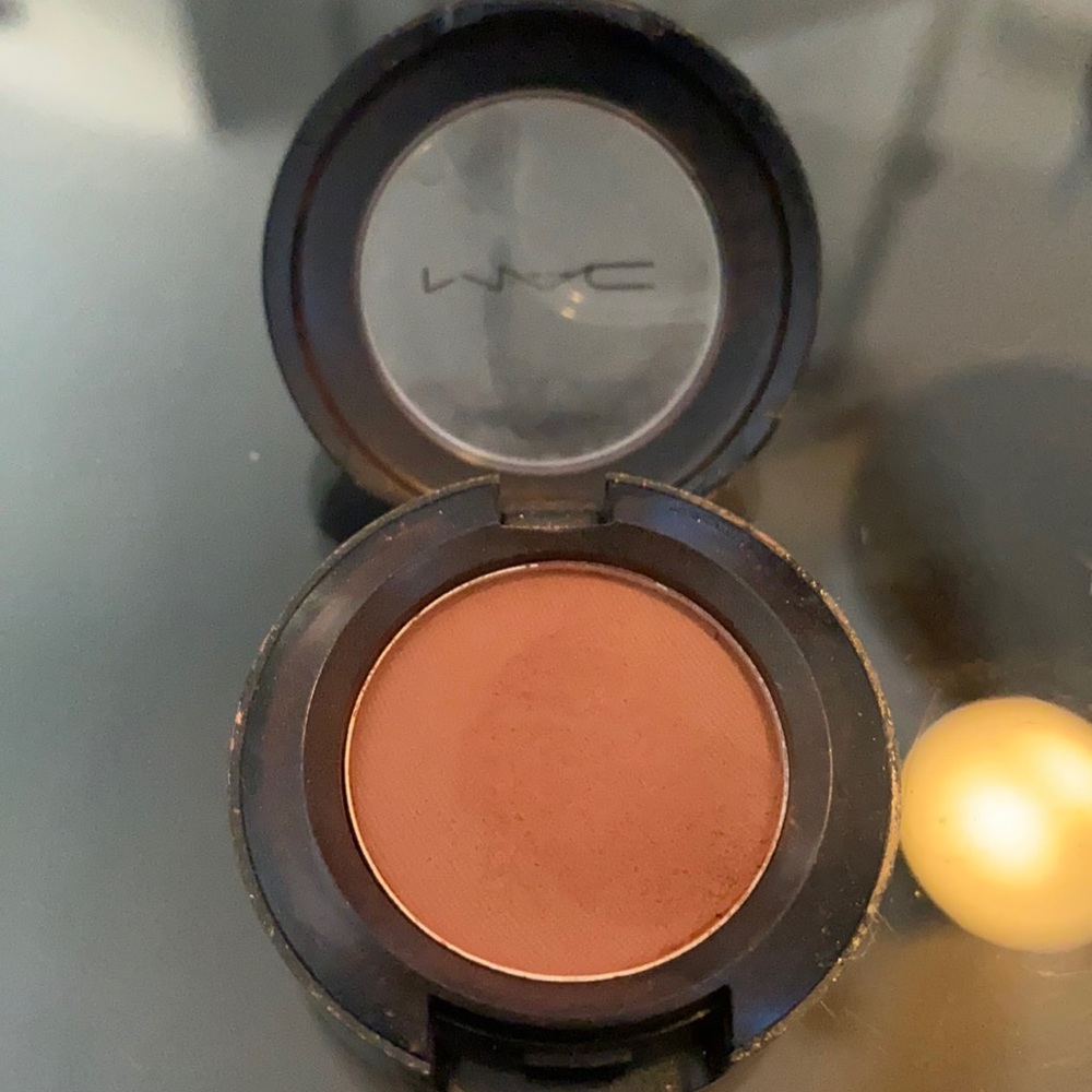 MAC eye shadow